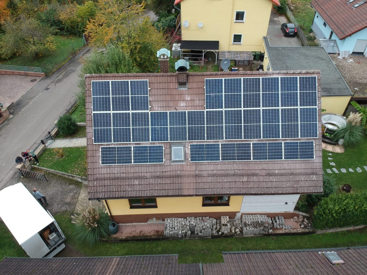 photovoltaik-sinsheim-familie-weniger